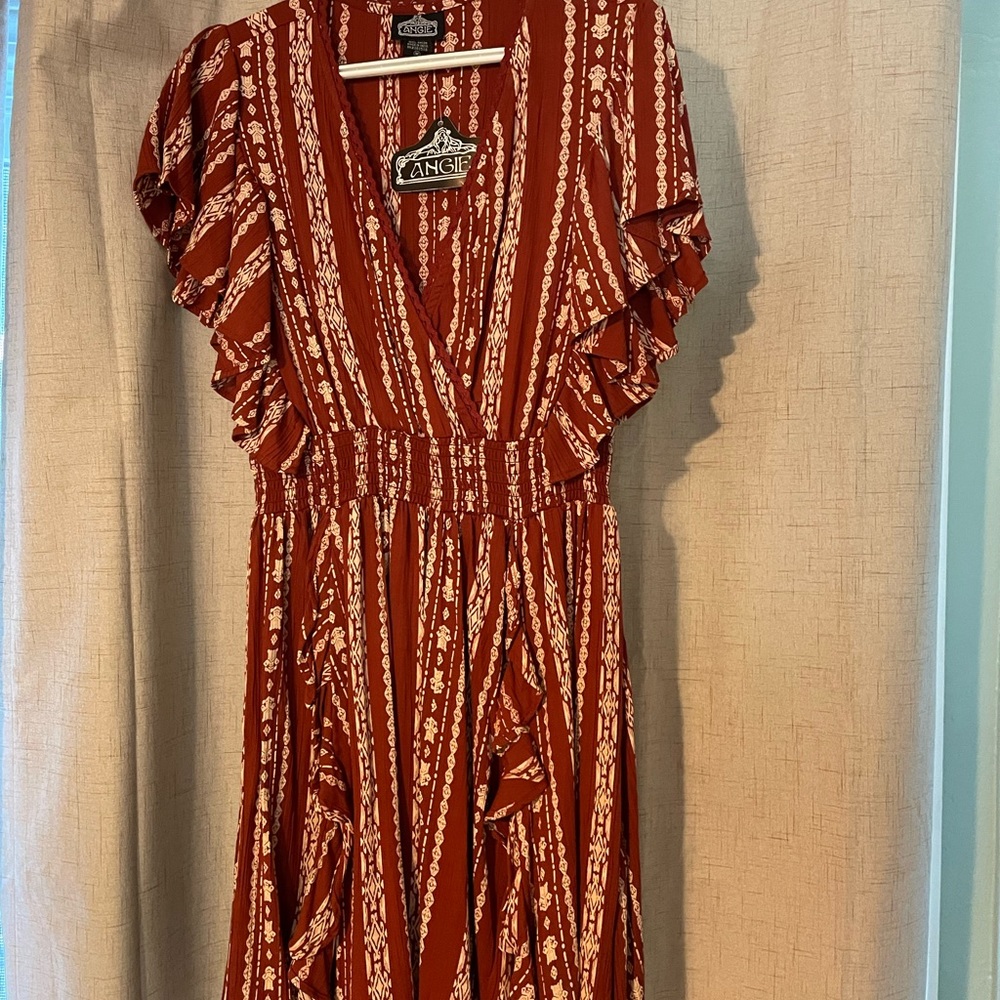 Flutter sleeve Dress